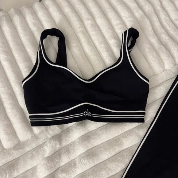 ALO Yoga Set, Size S - Picture 3 of 4